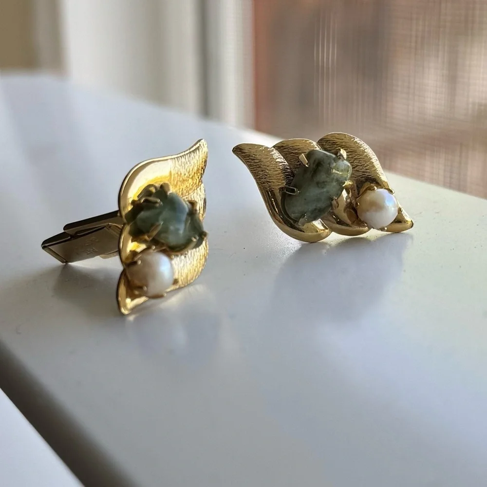 Vintage Jade and faux pearl cuff‎ links
